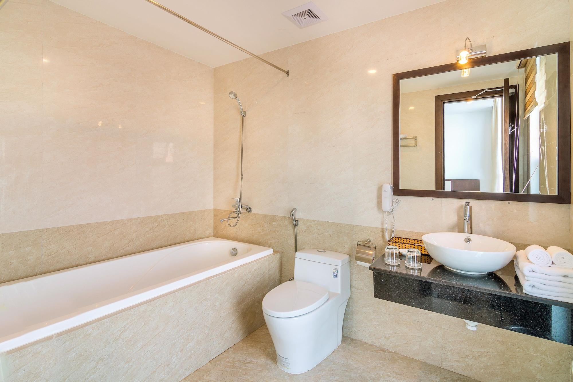 Dana Marina Boutique Hotel Дананг Екстер'єр фото